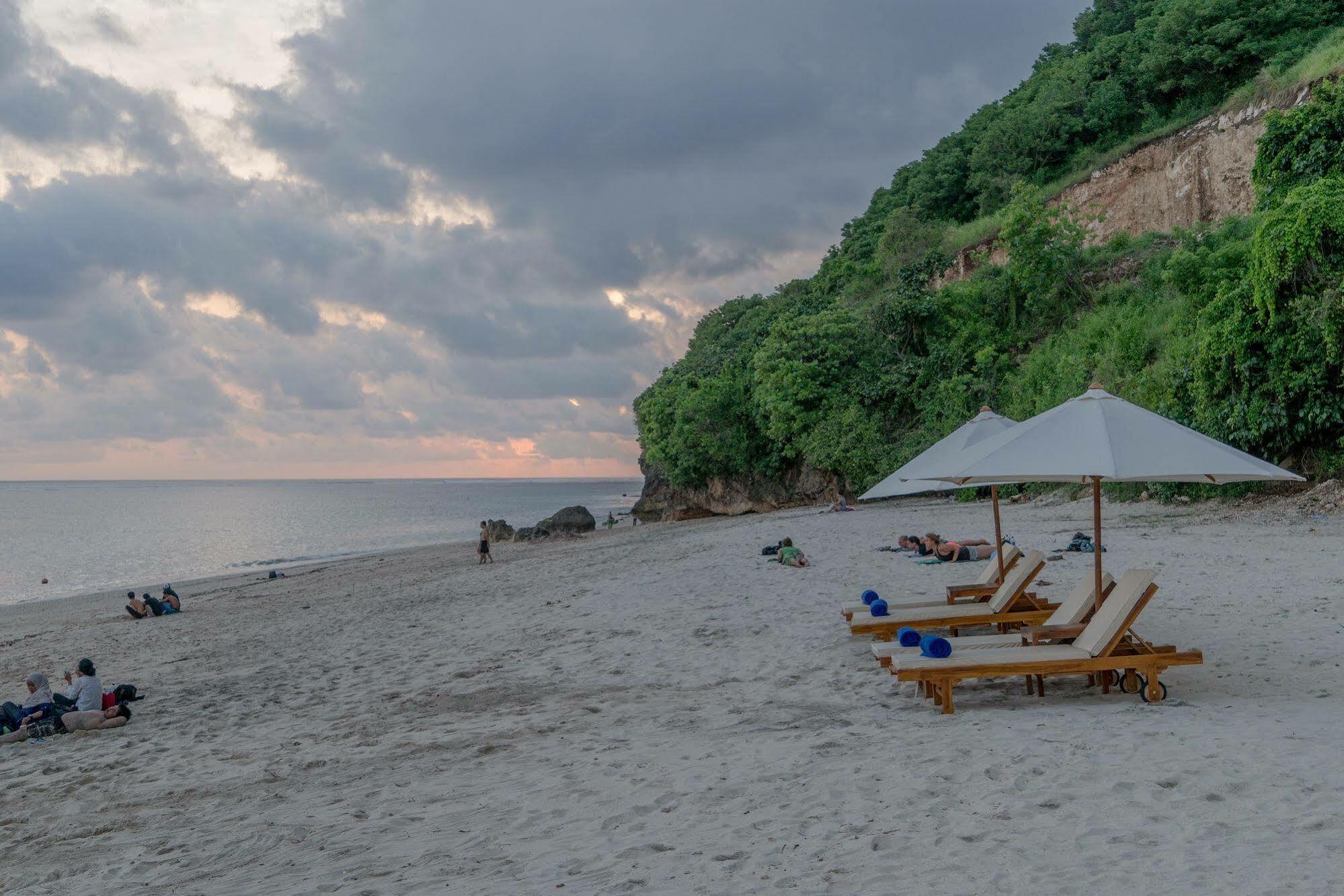 Puri Pandawa Resort Kuta Selatan Exterior foto